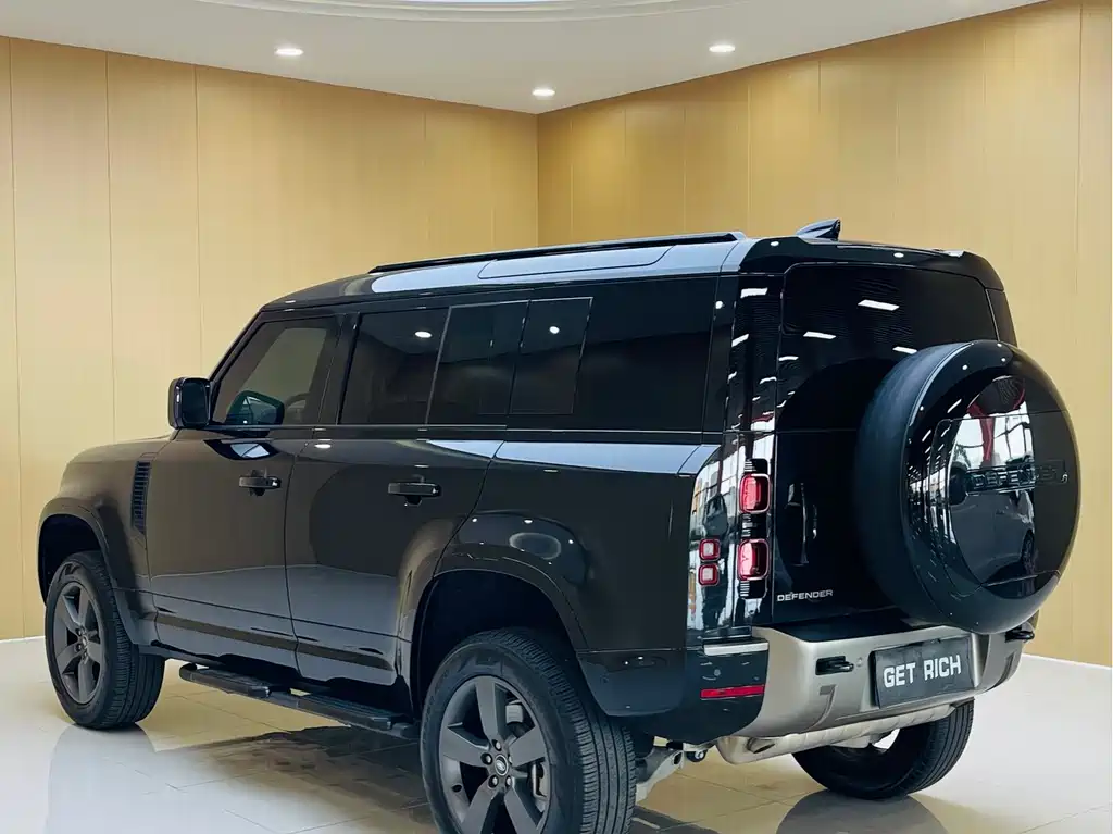 Land Rover Defender — миниатюра 7