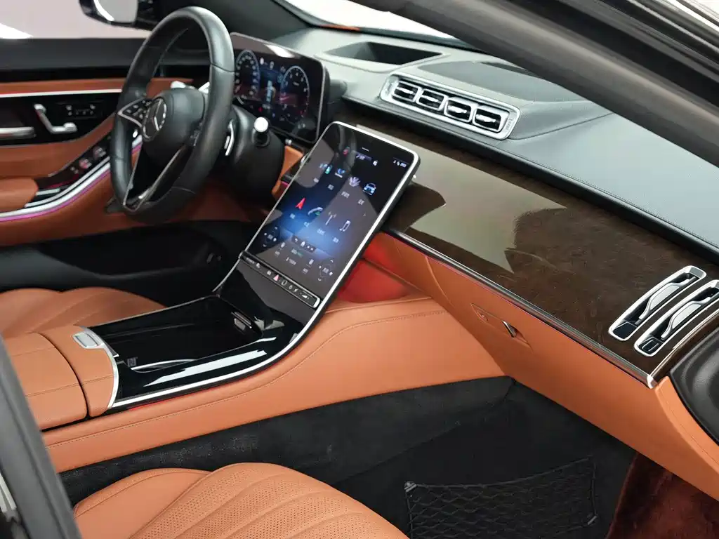 Mercedes-Benz S-Class — миниатюра 12