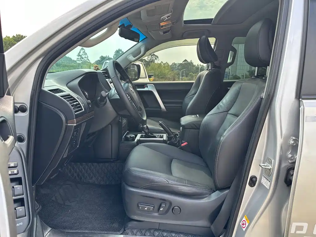 Toyota Prado — миниатюра 6