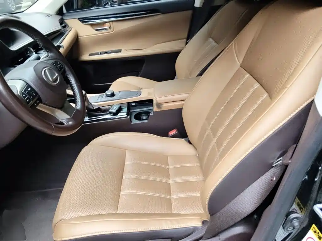 Lexus ES — миниатюра 8