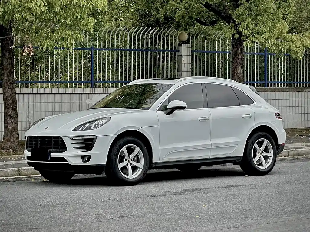 Porsche Macan 2015