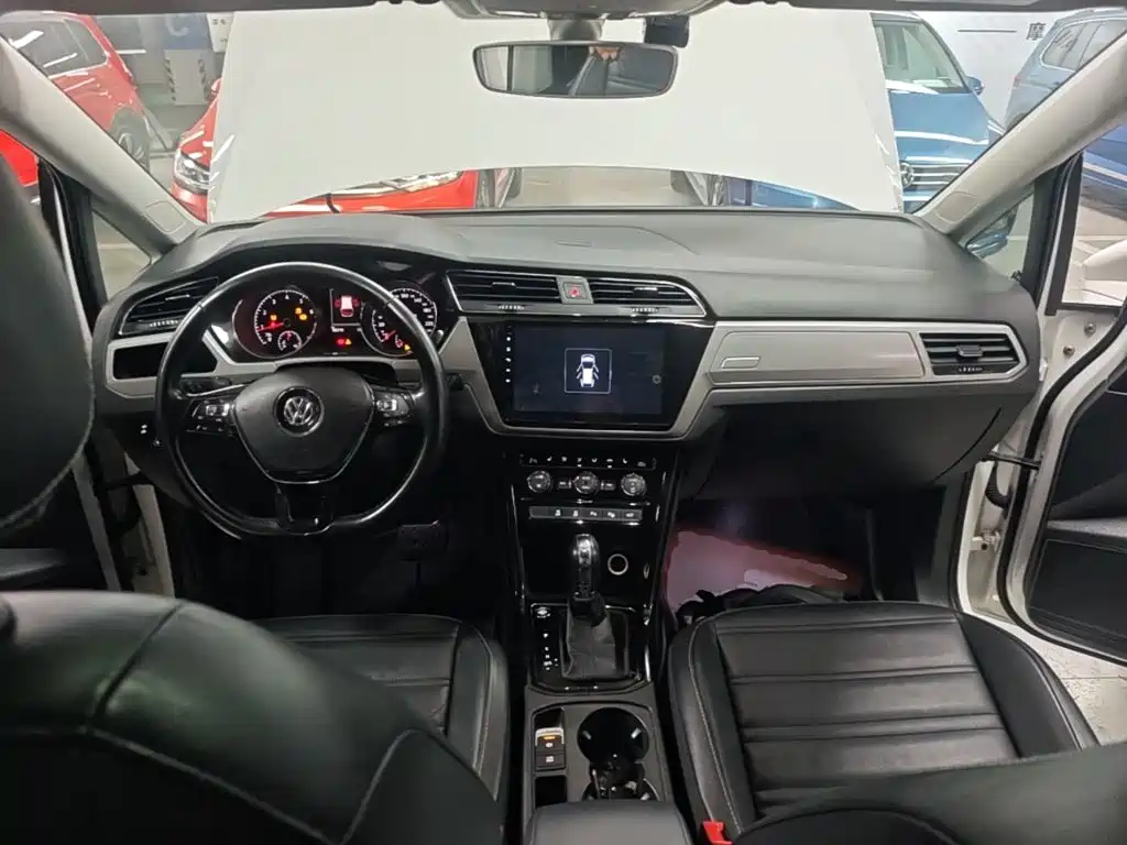 Volkswagen Touran — миниатюра 10