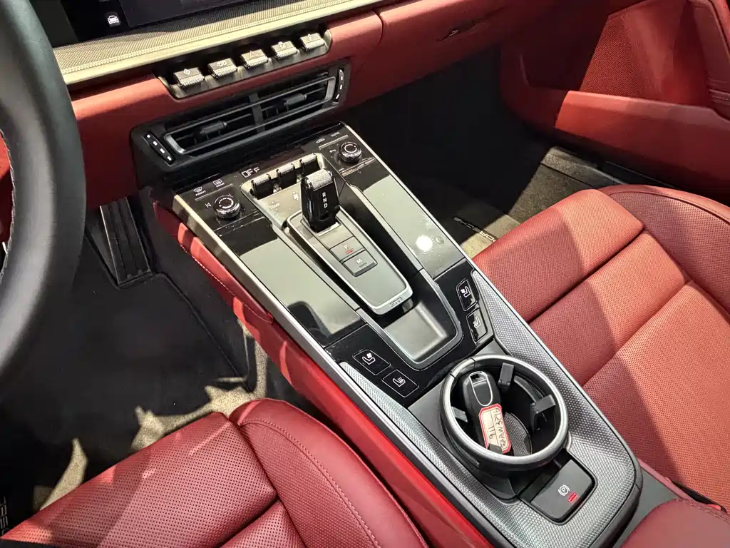 Porsche 911 2023 Carrera 3.0T