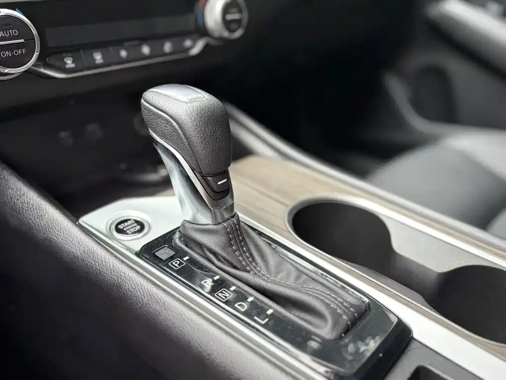Nissan Teana — миниатюра 13