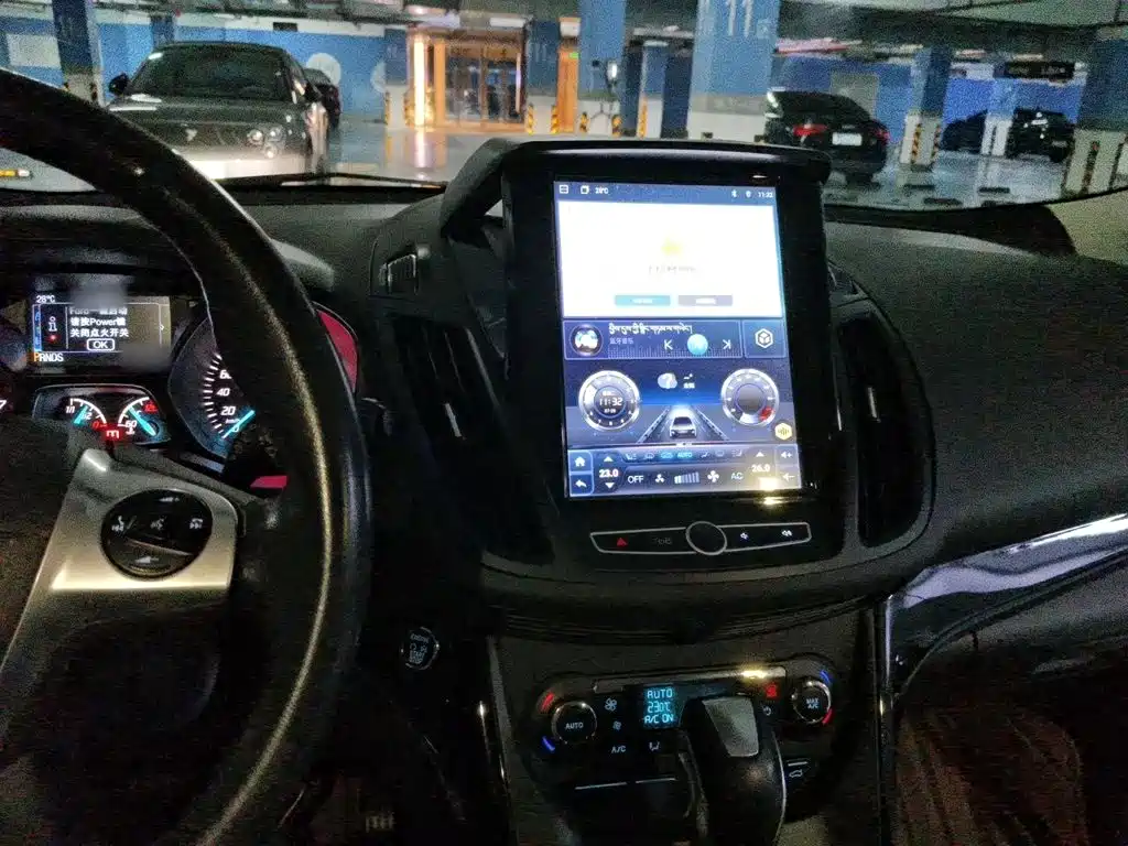 Ford Kuga — миниатюра 13