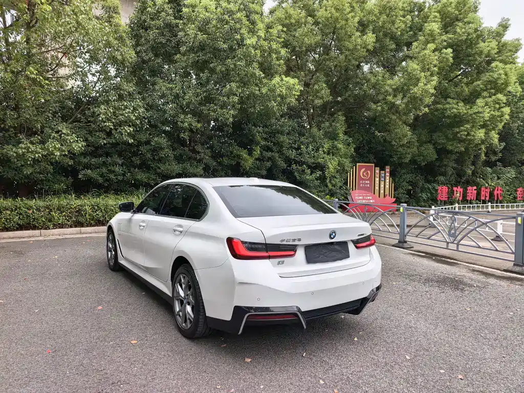 BMW i3 — миниатюра 5