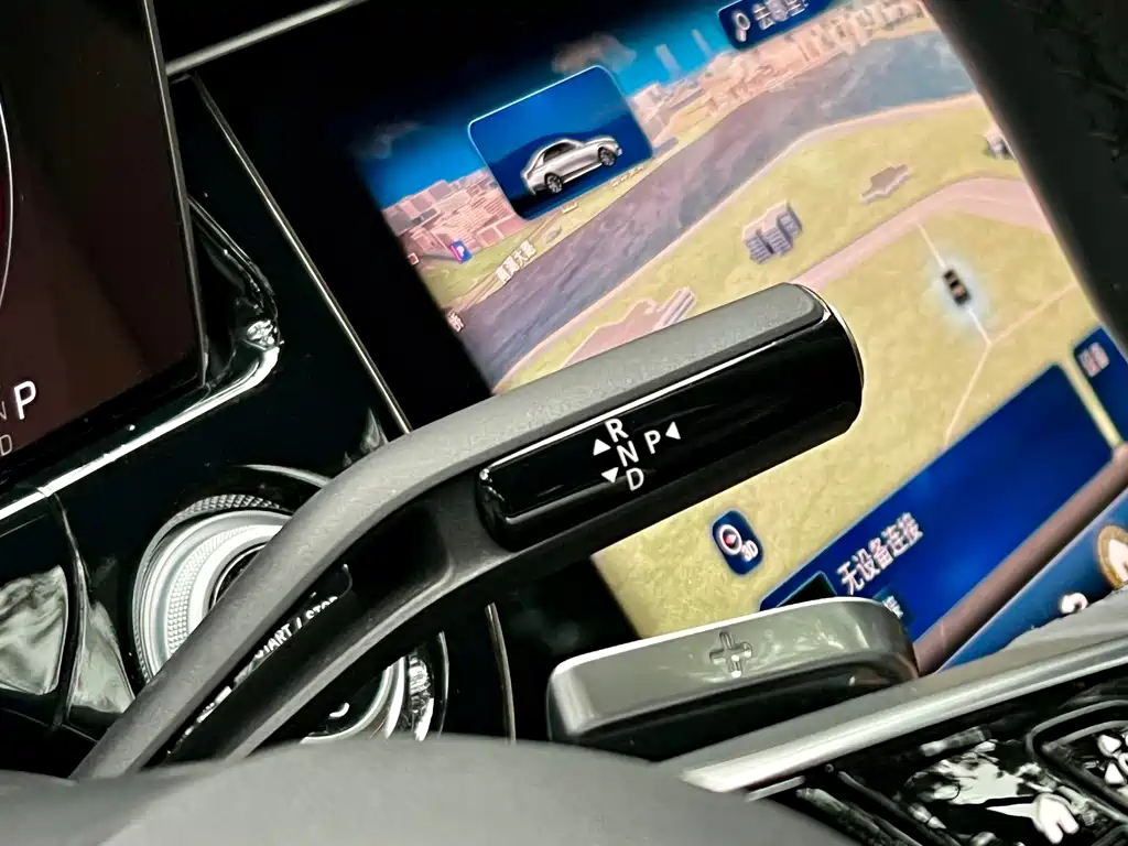 Mercedes-Benz E-Class — миниатюра 19