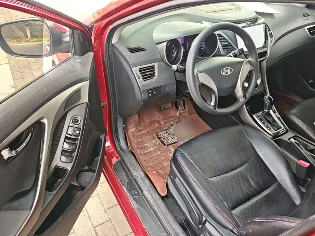 Hyundai Elantra Langdong — миниатюра 16