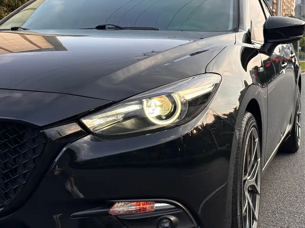 Mazda 3 Axela — миниатюра 31
