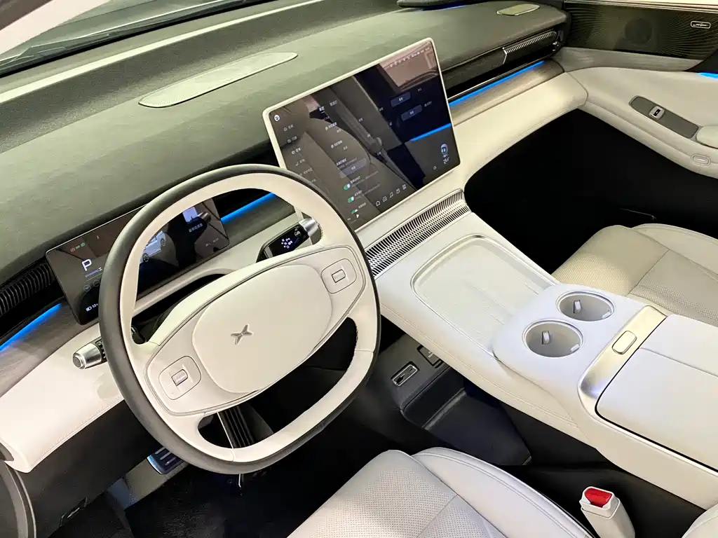 XPeng X9 — миниатюра 18