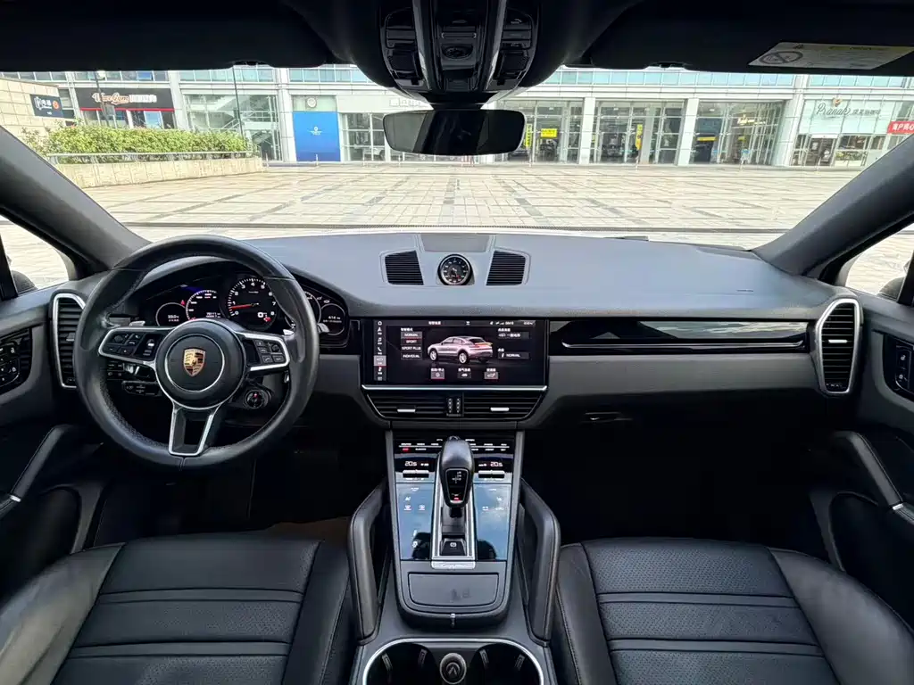 Porsche Cayenne — миниатюра 17