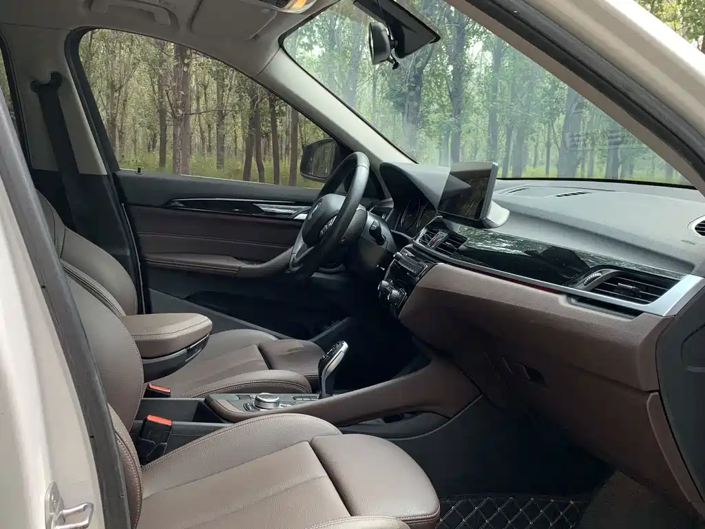 BMW X1 — миниатюра 5
