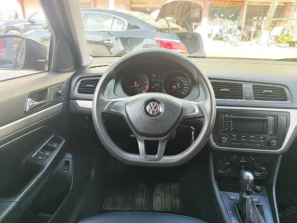 Volkswagen Lavida — миниатюра 11