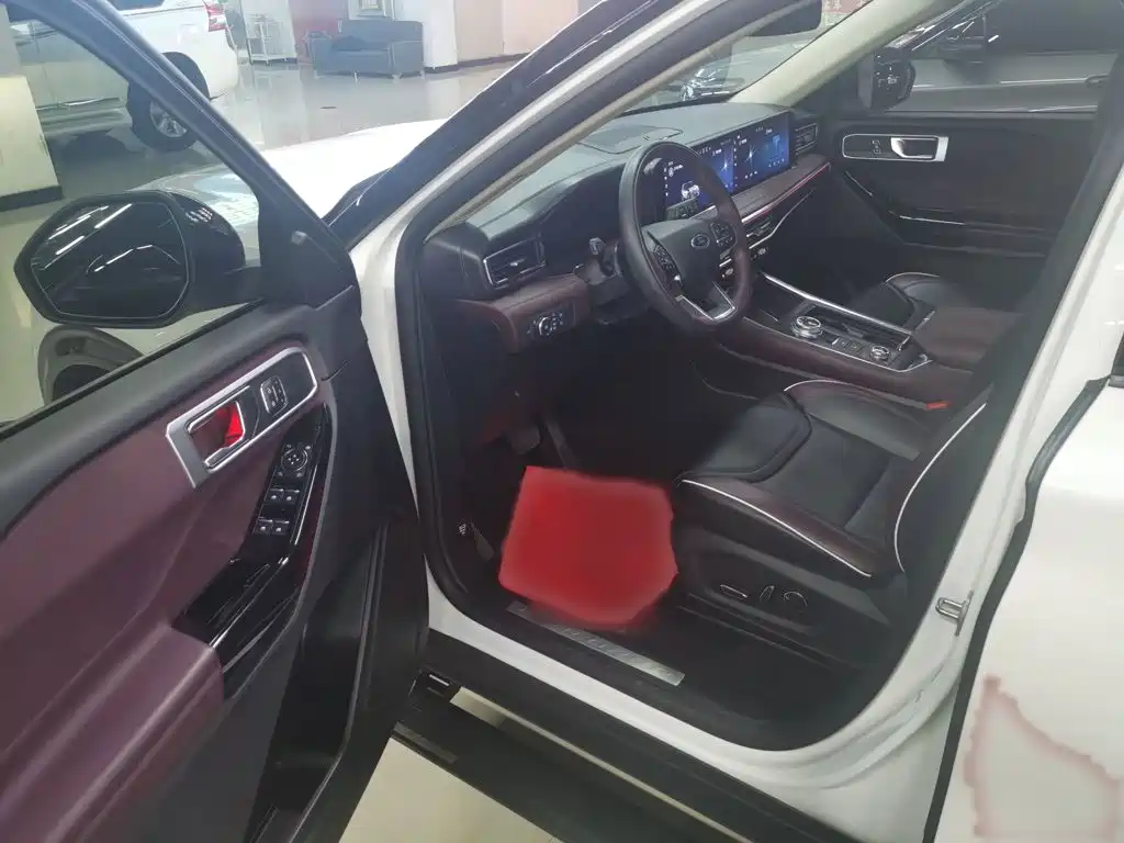 Ford Explorer — миниатюра 23