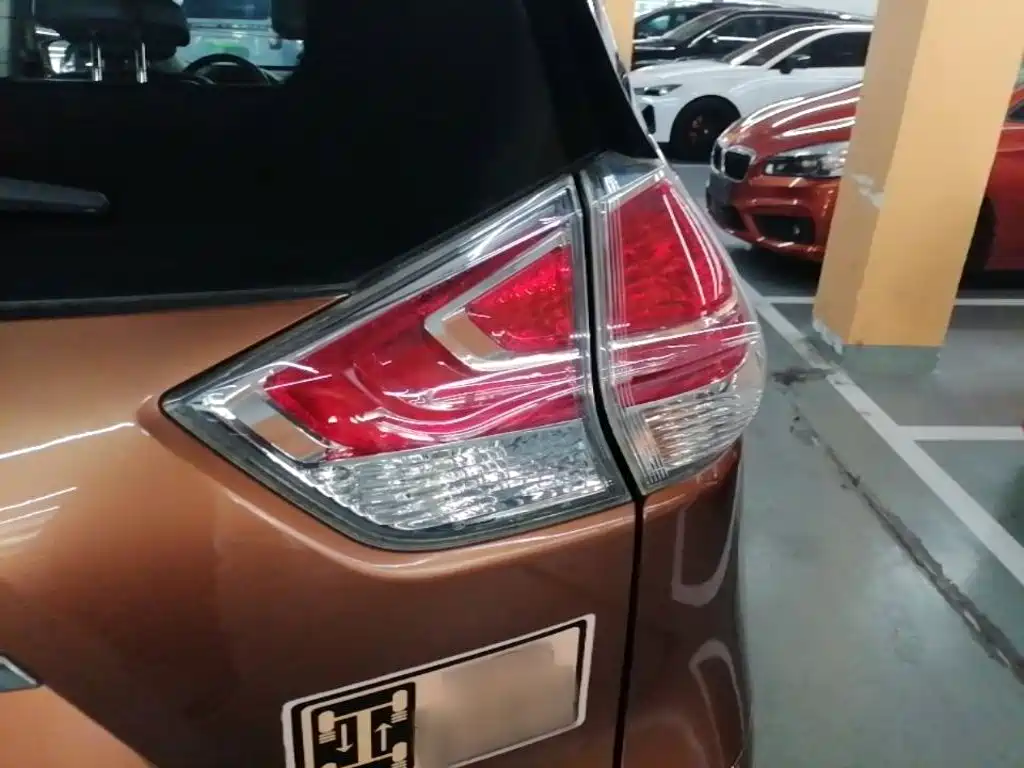 Nissan X-Trail — миниатюра 8