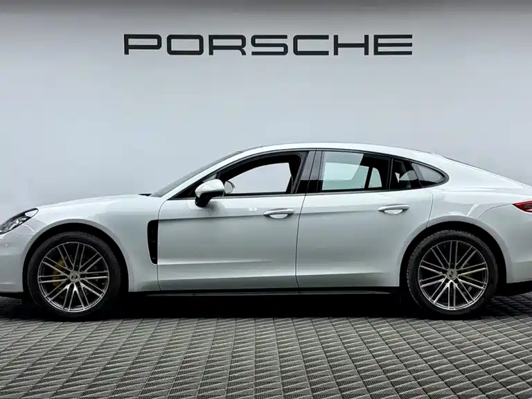 Porsche Panamera — миниатюра 5