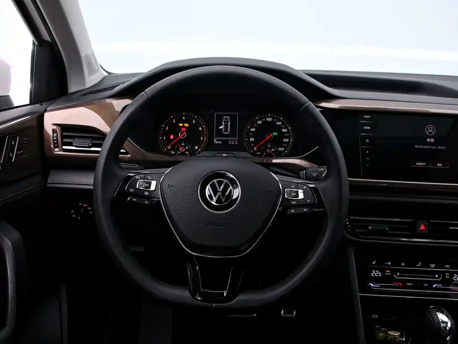 Volkswagen Tharu — миниатюра 7