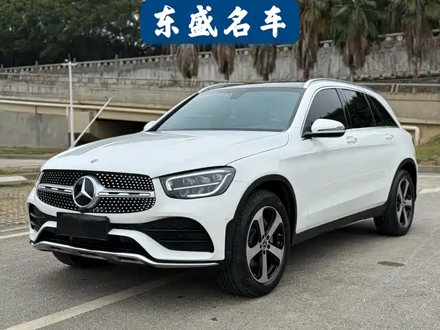 MERCEDES-BENZ GLC