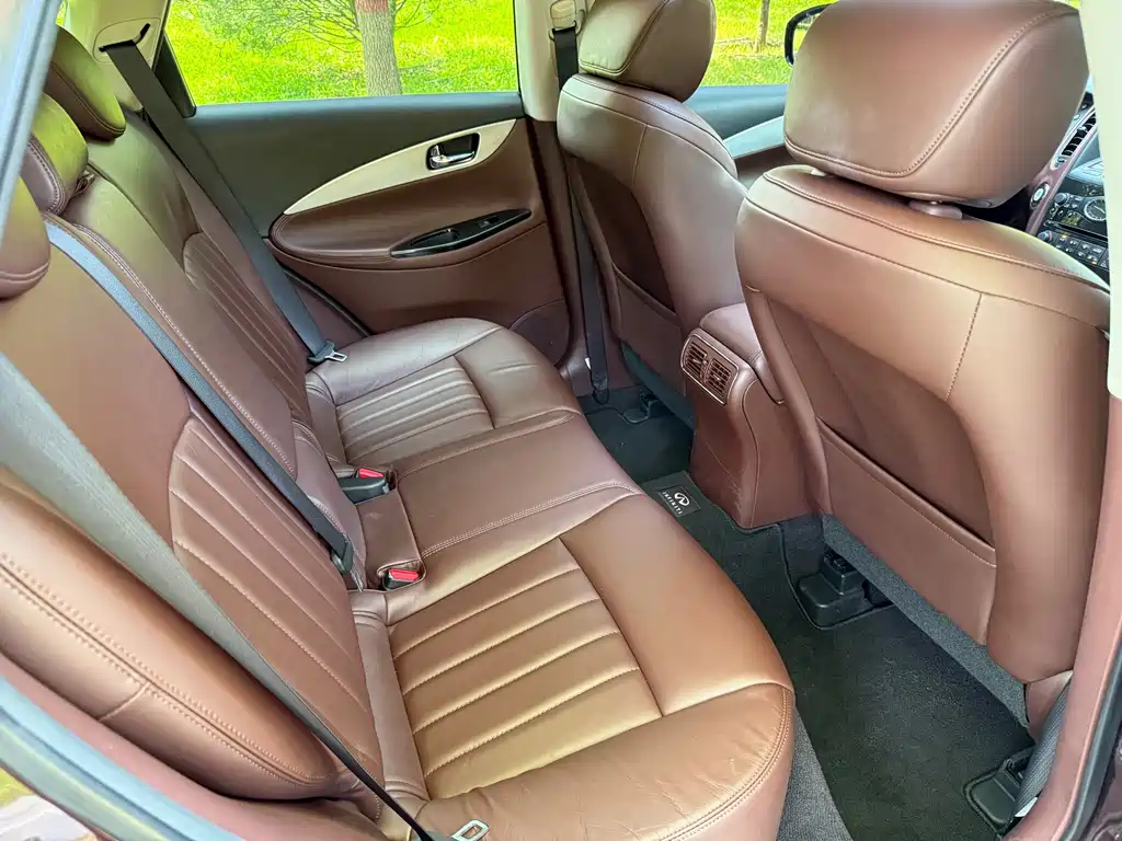 Infiniti QX50 (Import) — миниатюра 38