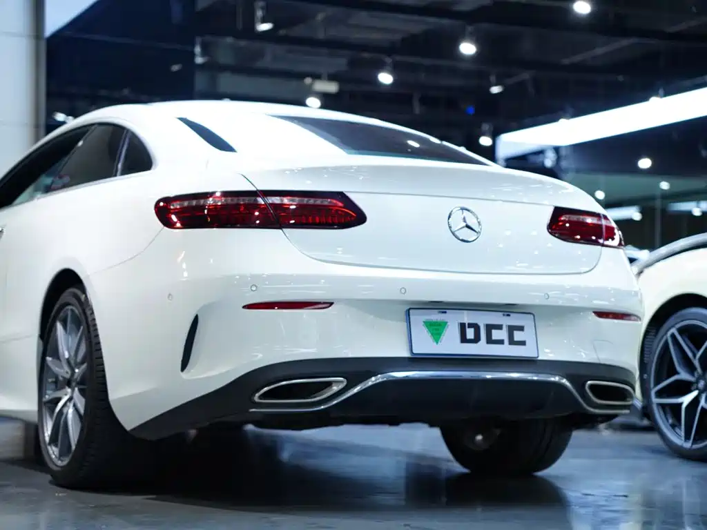 Mercedes-Benz E-Class (Import) — миниатюра 20