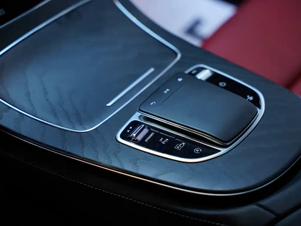 Mercedes-Benz E-Class (Import) — миниатюра 34