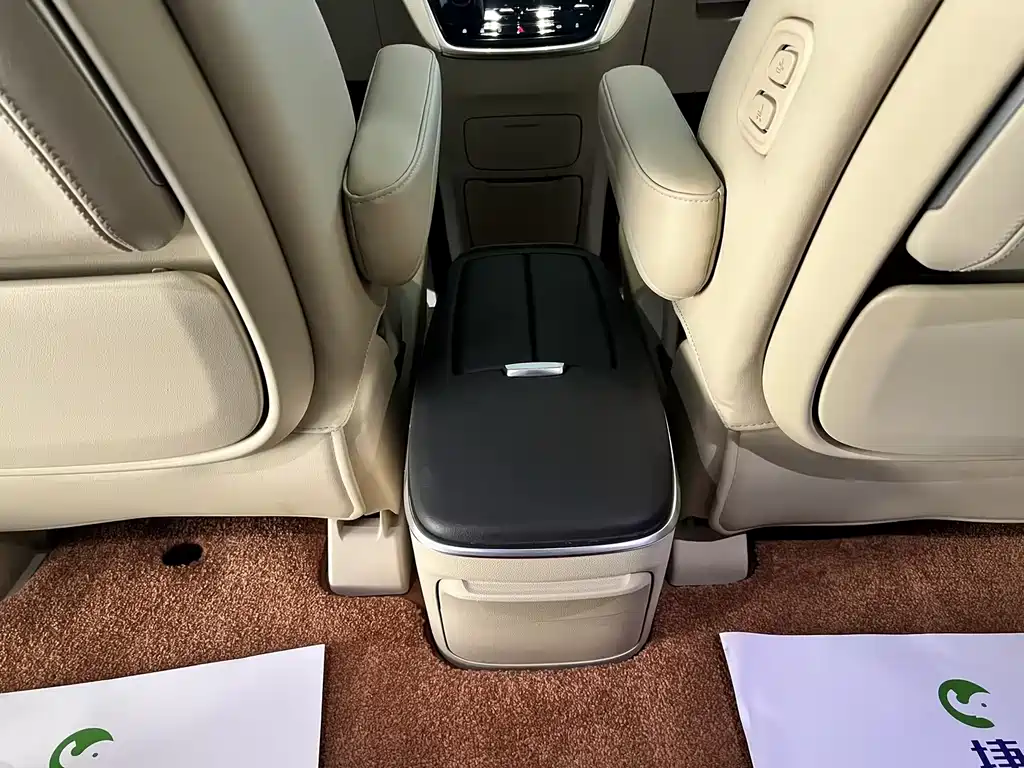Buick GL8 — миниатюра 21