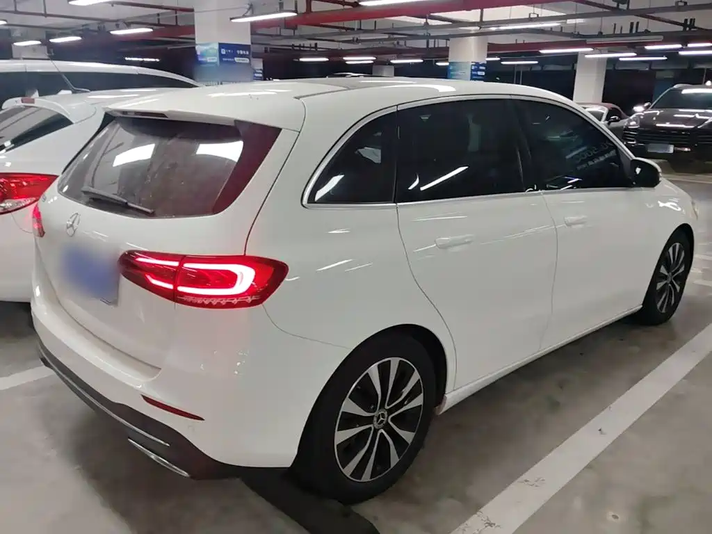 Mercedes-Benz B-Class — миниатюра 7