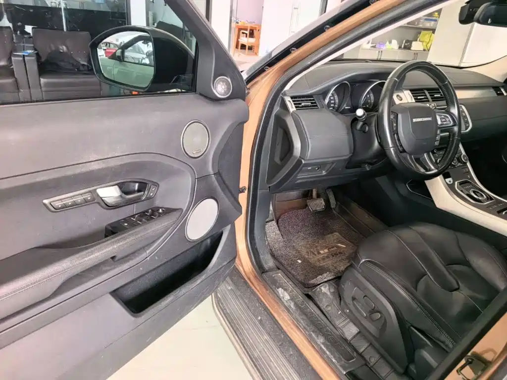 Land Rover Evoque — миниатюра 16