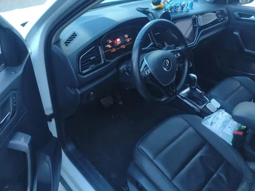 Volkswagen T-Roc — миниатюра 14