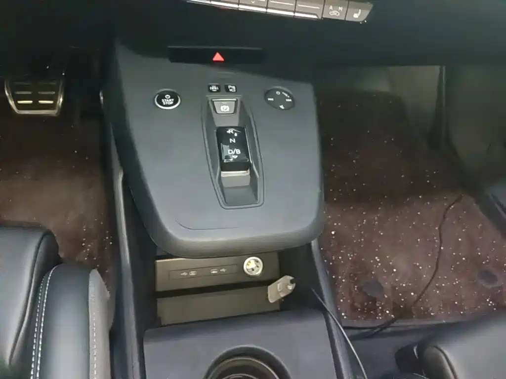 Audi Q4 e-tron — миниатюра 14