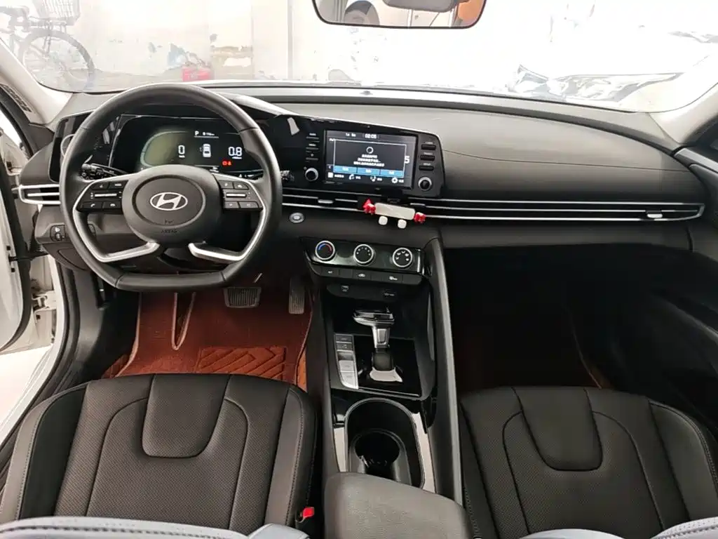 Hyundai Elantra 2023 1.5L CVT GLX Elite