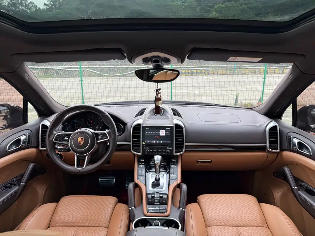 Porsche Cayenne 2016 Cayenne Platinum Edition 3.0T