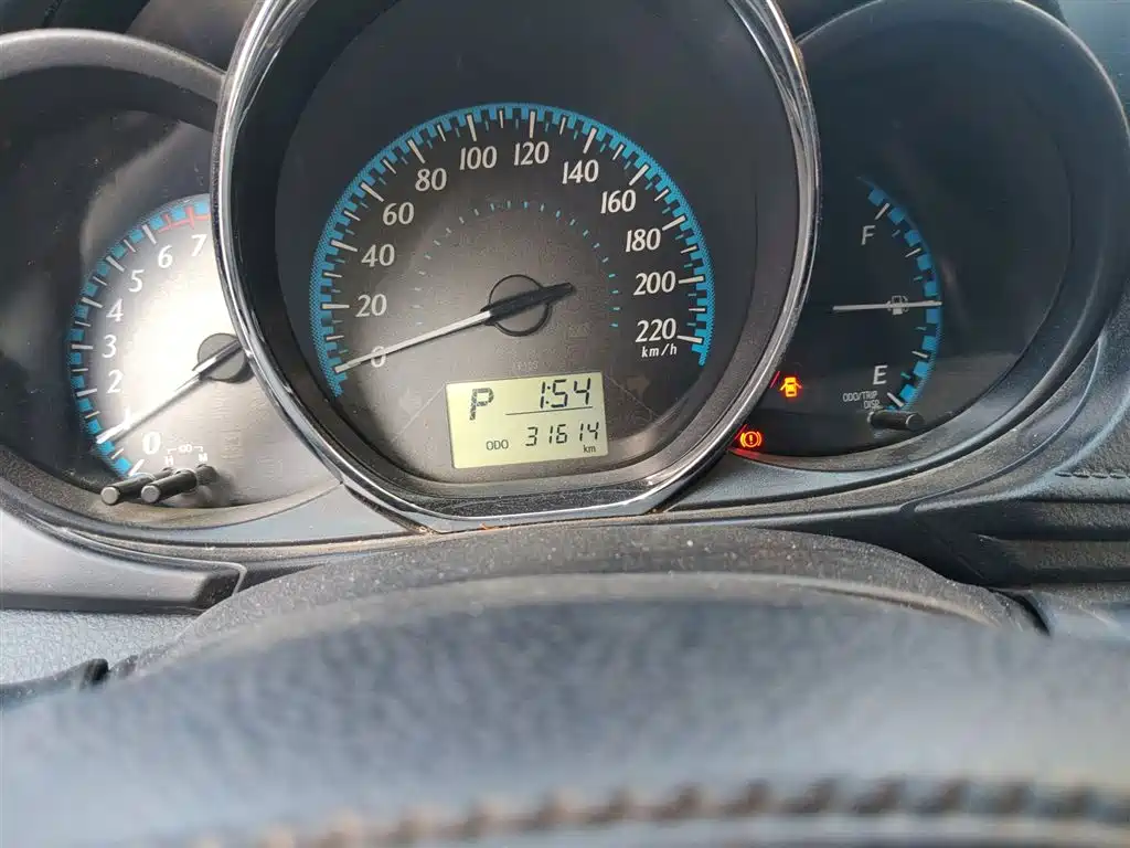 TOYOTA YARIS L ZHIXUAN