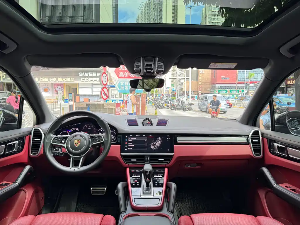 Porsche Cayenne — миниатюра 4