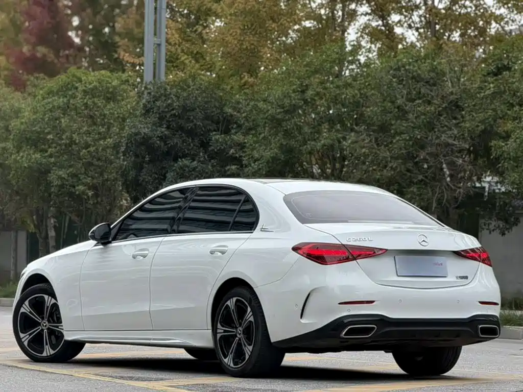 Mercedes-Benz C-Class — миниатюра 12