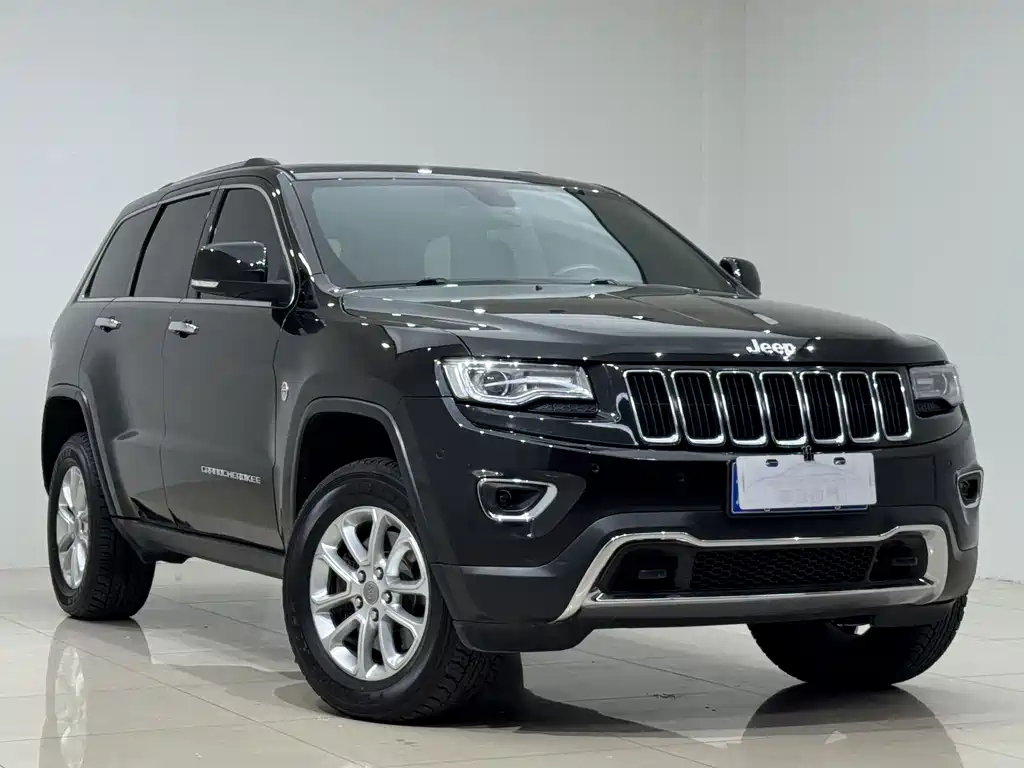 Jeep Grand Cherokee (Import) — миниатюра 3