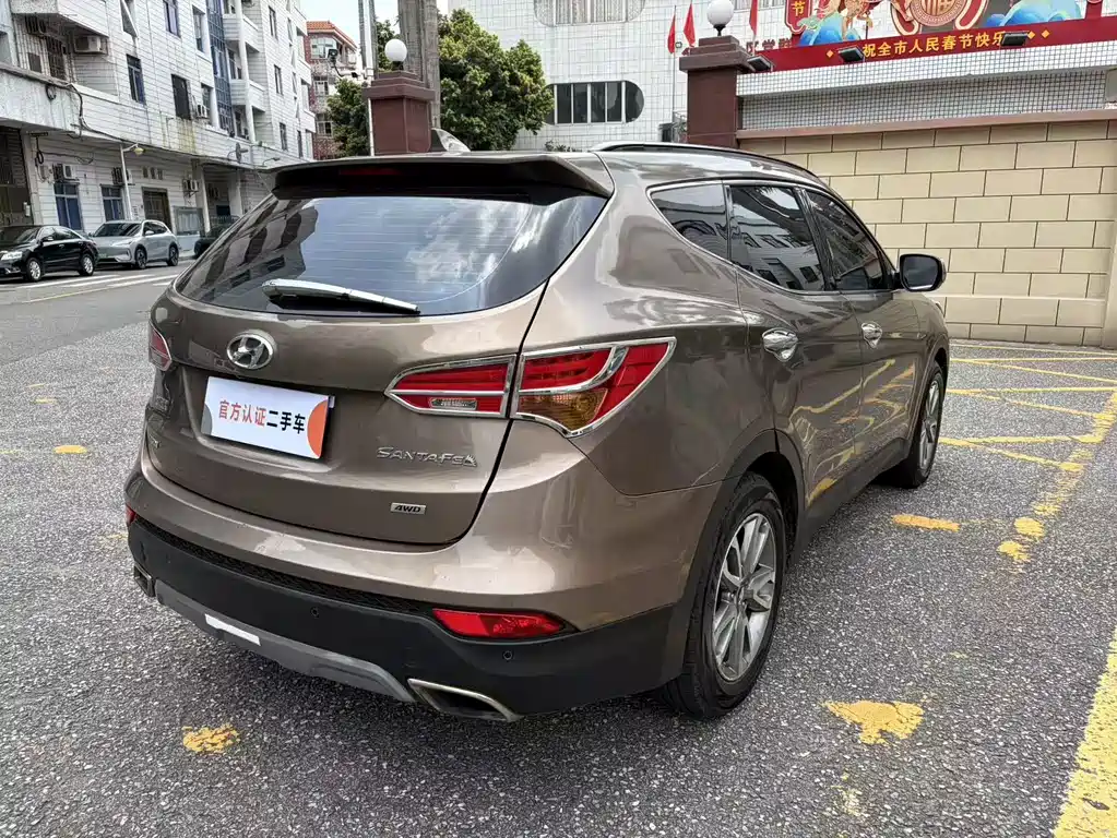Hyundai Santa Fe — миниатюра 5