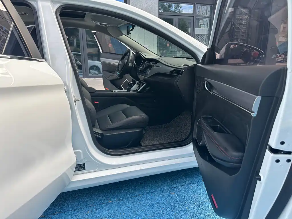 Geely Binrui — миниатюра 13