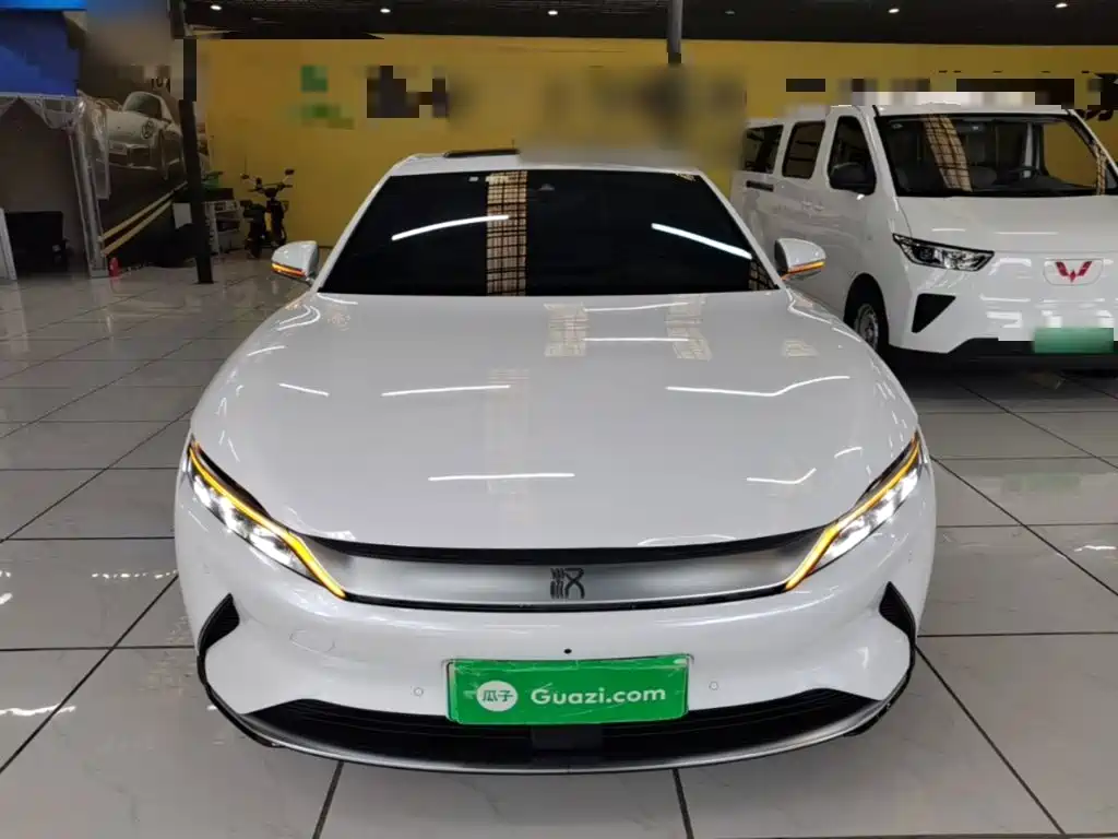 BYD Han — миниатюра 3