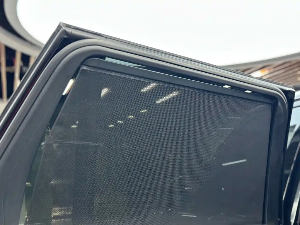 Land Rover Range Rover — миниатюра 15