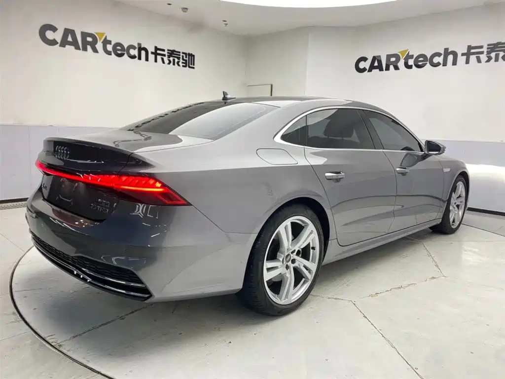 Audi A7L 2022 45 TFSI S-line