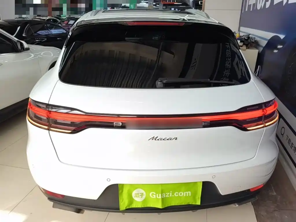 Porsche Macan — миниатюра 6