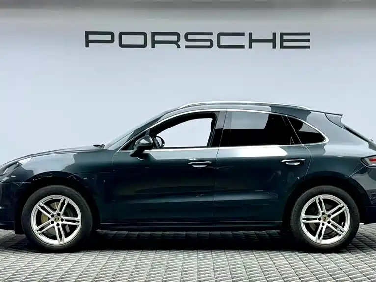Porsche Macan — миниатюра 6