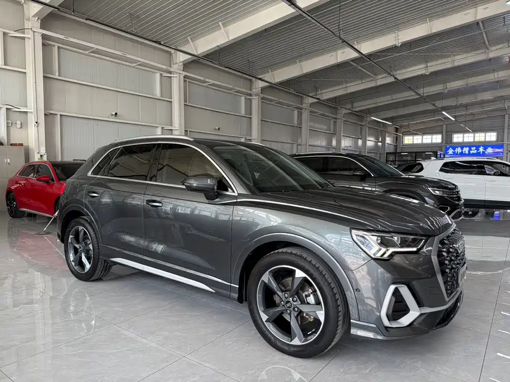 Audi Q3 2022 35 TFSI Fashion