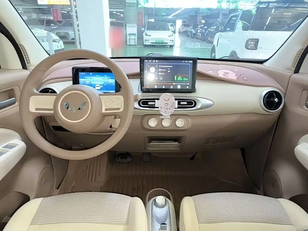 Wuling MINIEV — миниатюра 10