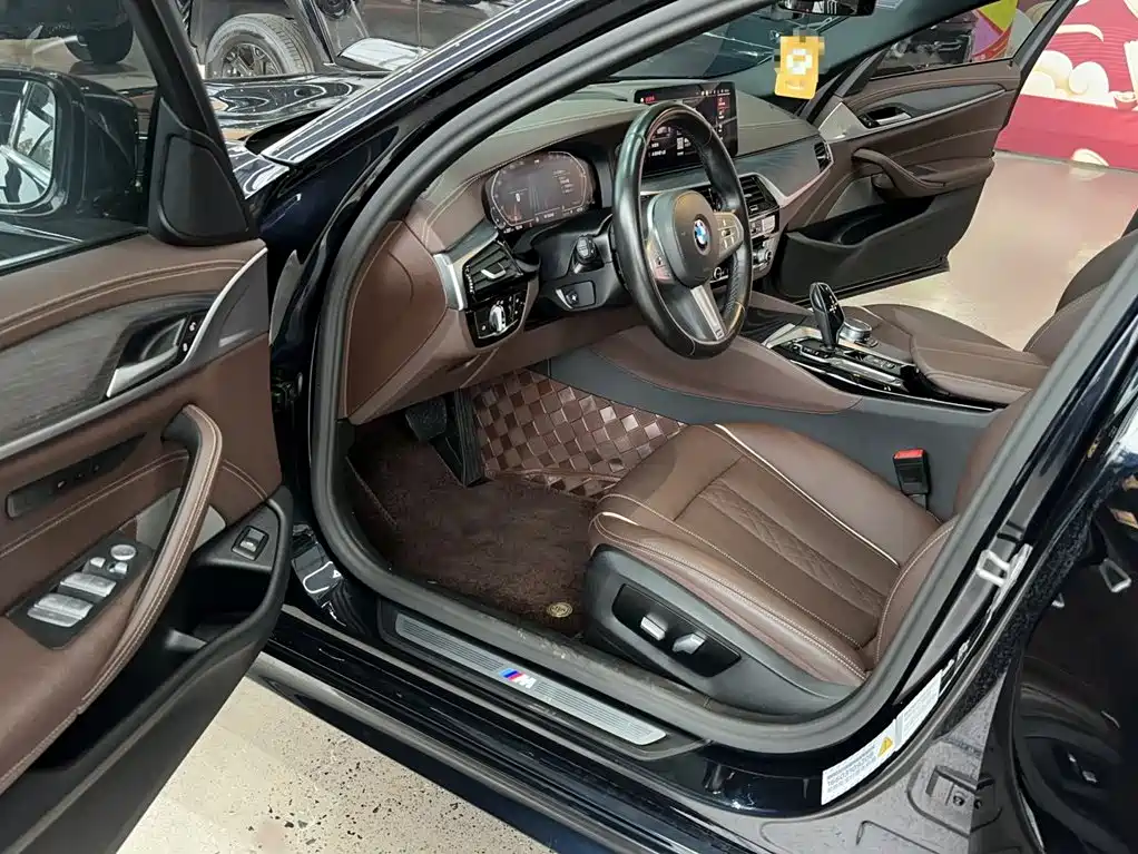BMW 5 Series — миниатюра 18
