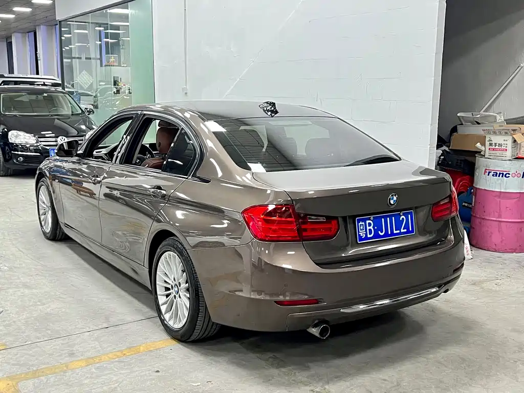 BMW 3 Series — миниатюра 4