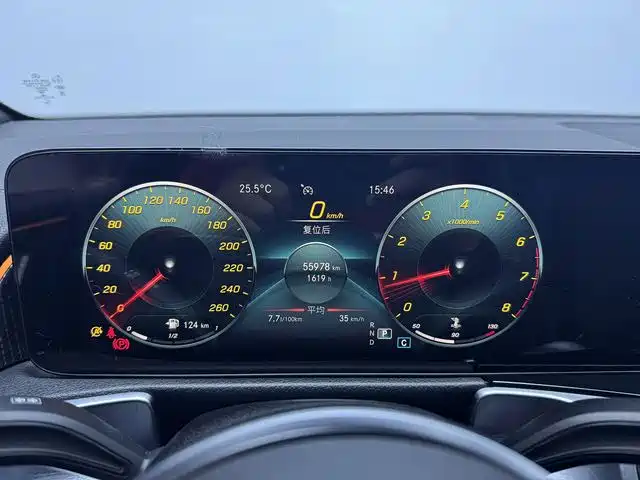 Mercedes-Benz GLB — миниатюра 6
