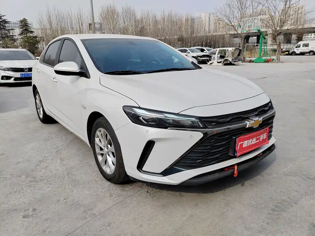 CHEVROLET CRUZE