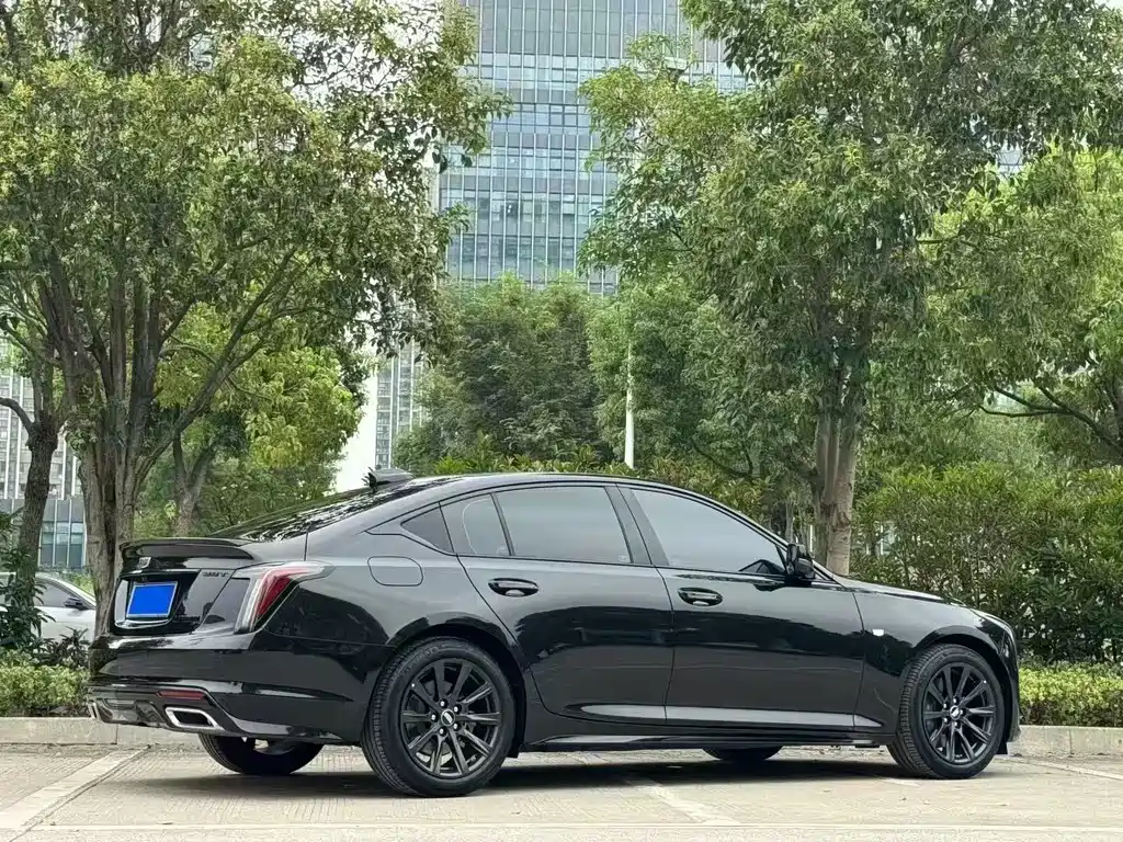 Cadillac CT5 — миниатюра 5